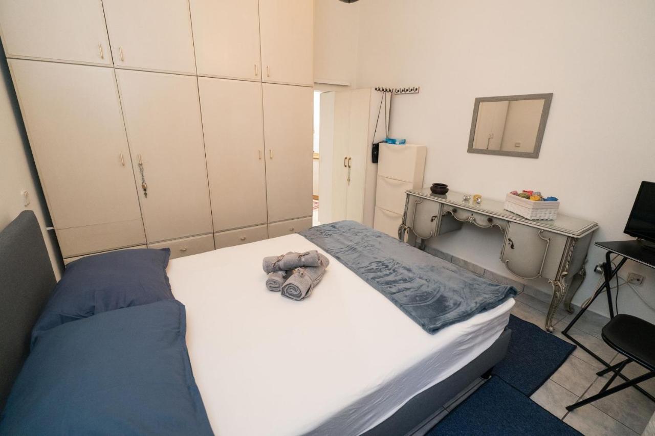 Marina Apartment Piraeus Buitenkant foto